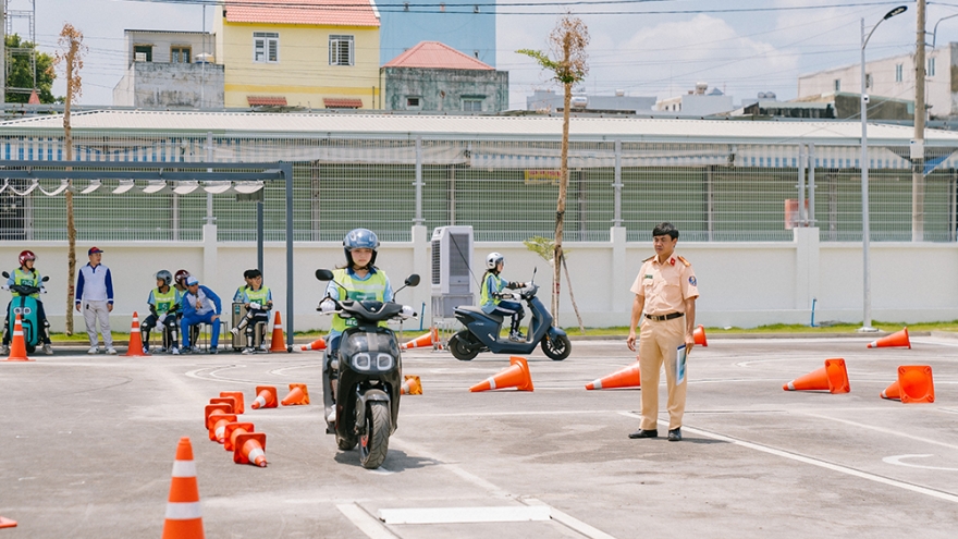 Honda Việt Nam và Cục CSGT phối hợp đào tạo kỹ năng lái xe an toàn cho học sinh